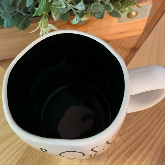 RAE DUNN BY MAGENTA “BOSS MOM” LL CERAMIC MUG - Picture 4 of 5